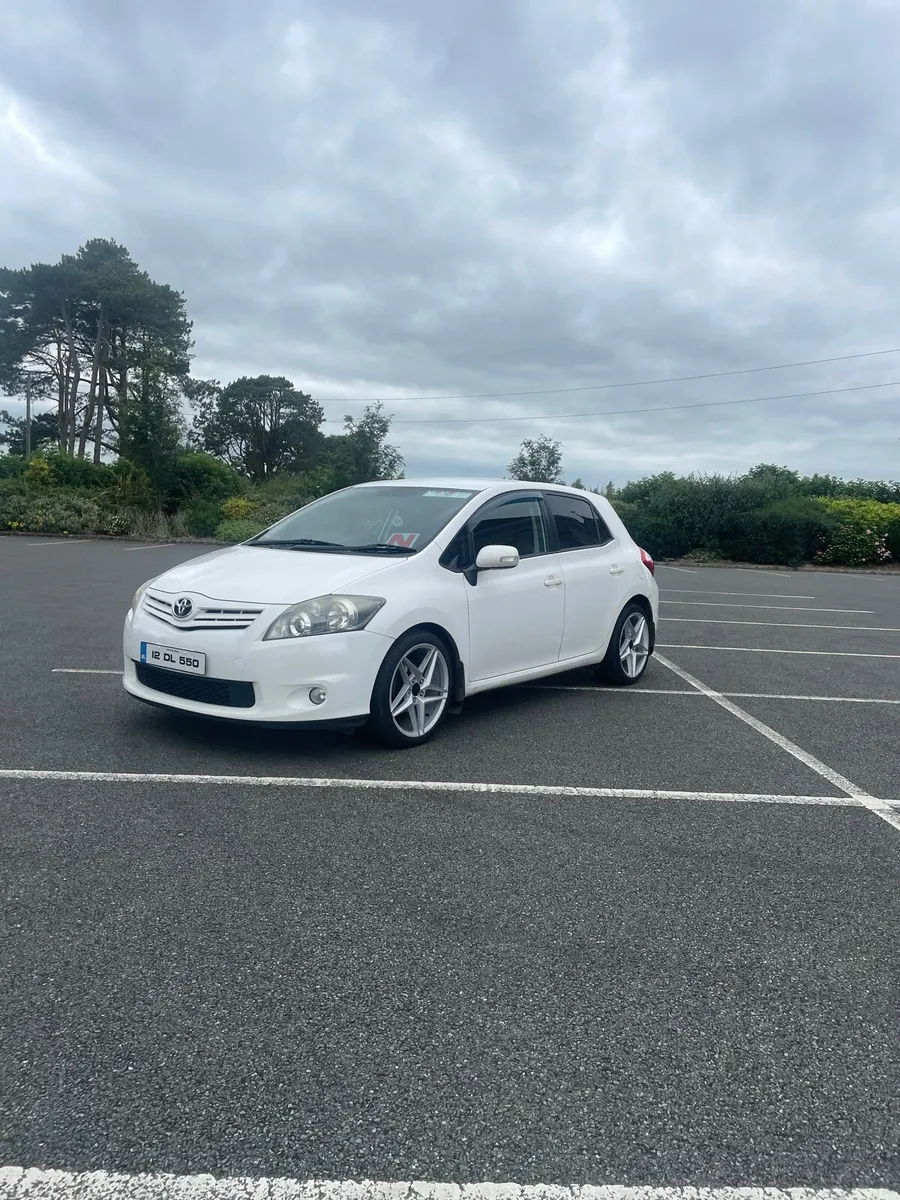 Toyota auris sport - Image 1