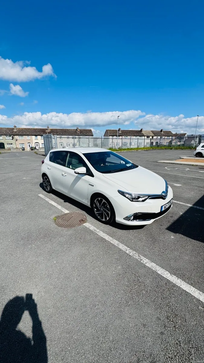 Toyota Auris G package, Heated seats, Top line - Image 1