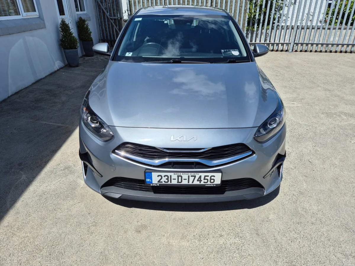 Kia Ceed 2023 - Image 3