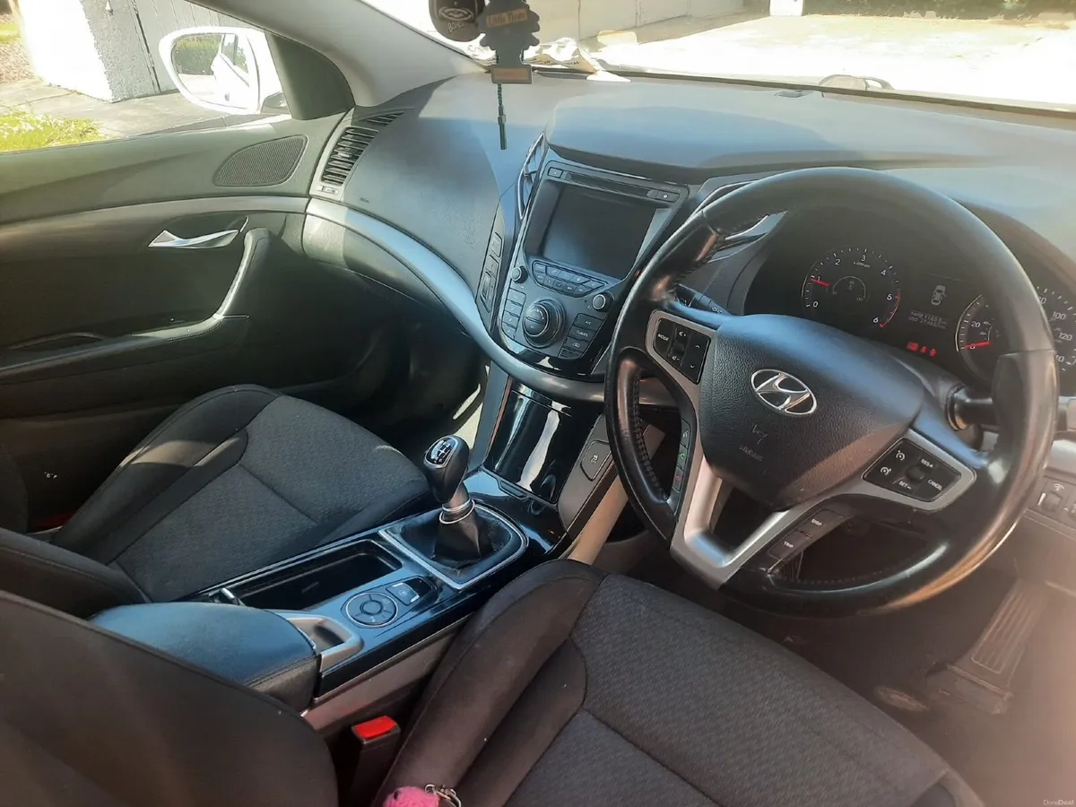 Hyundai i40 2012 - Image 4