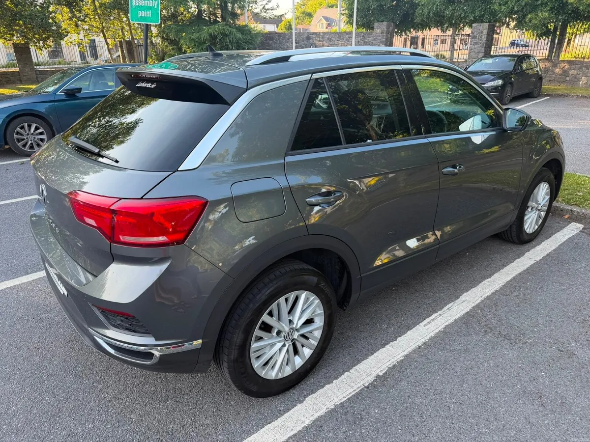 Volkswagen T-Roc 2019 - Image 5