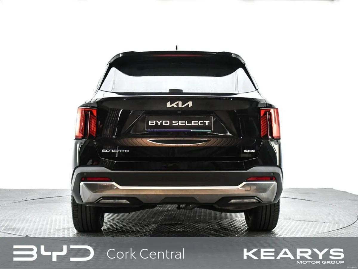 Kia Sorento 1.6 PHEV 7 Seater AWD - Image 3