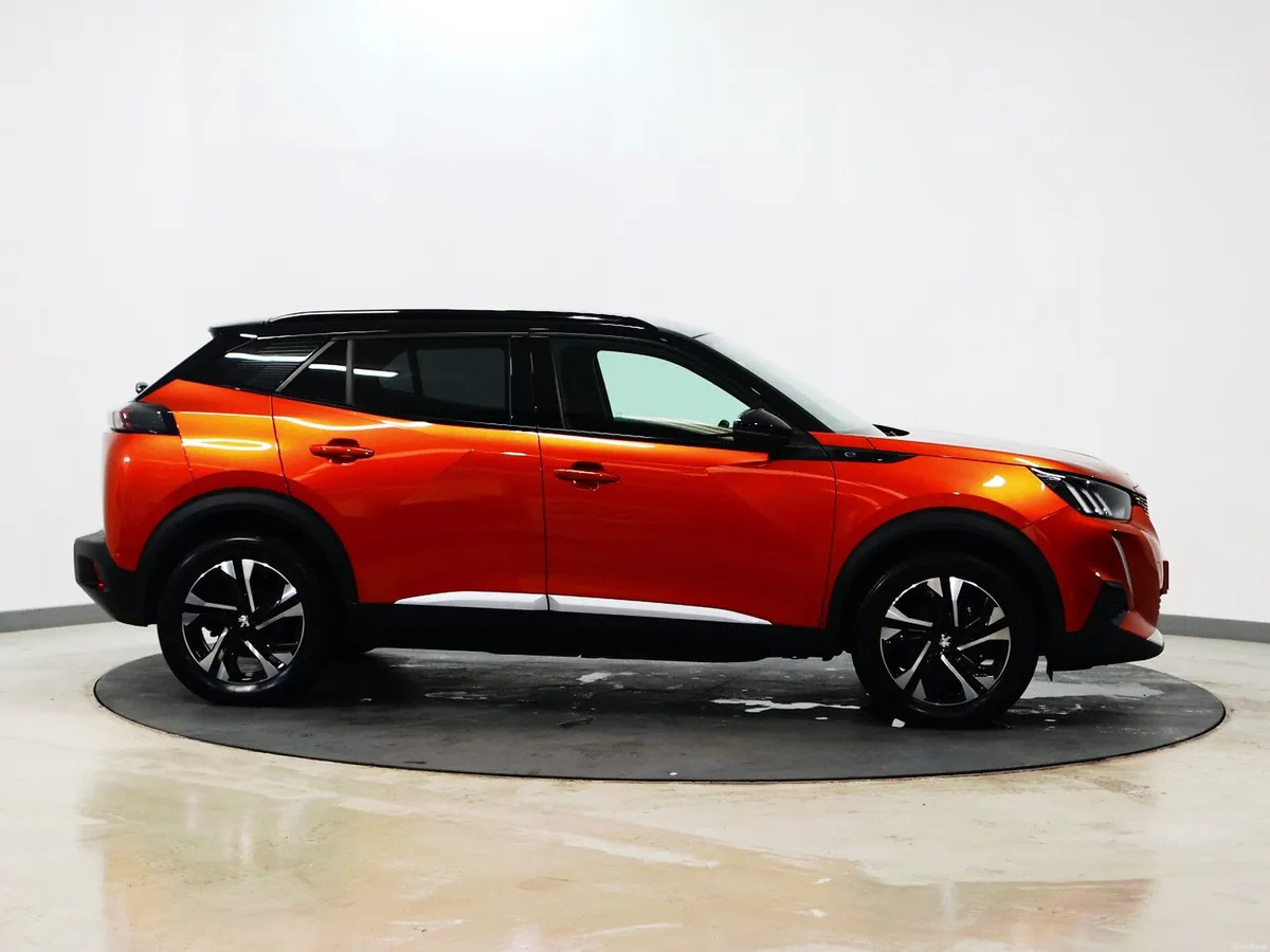 *18* 2023 Peugeot 2008 GT - Image 3