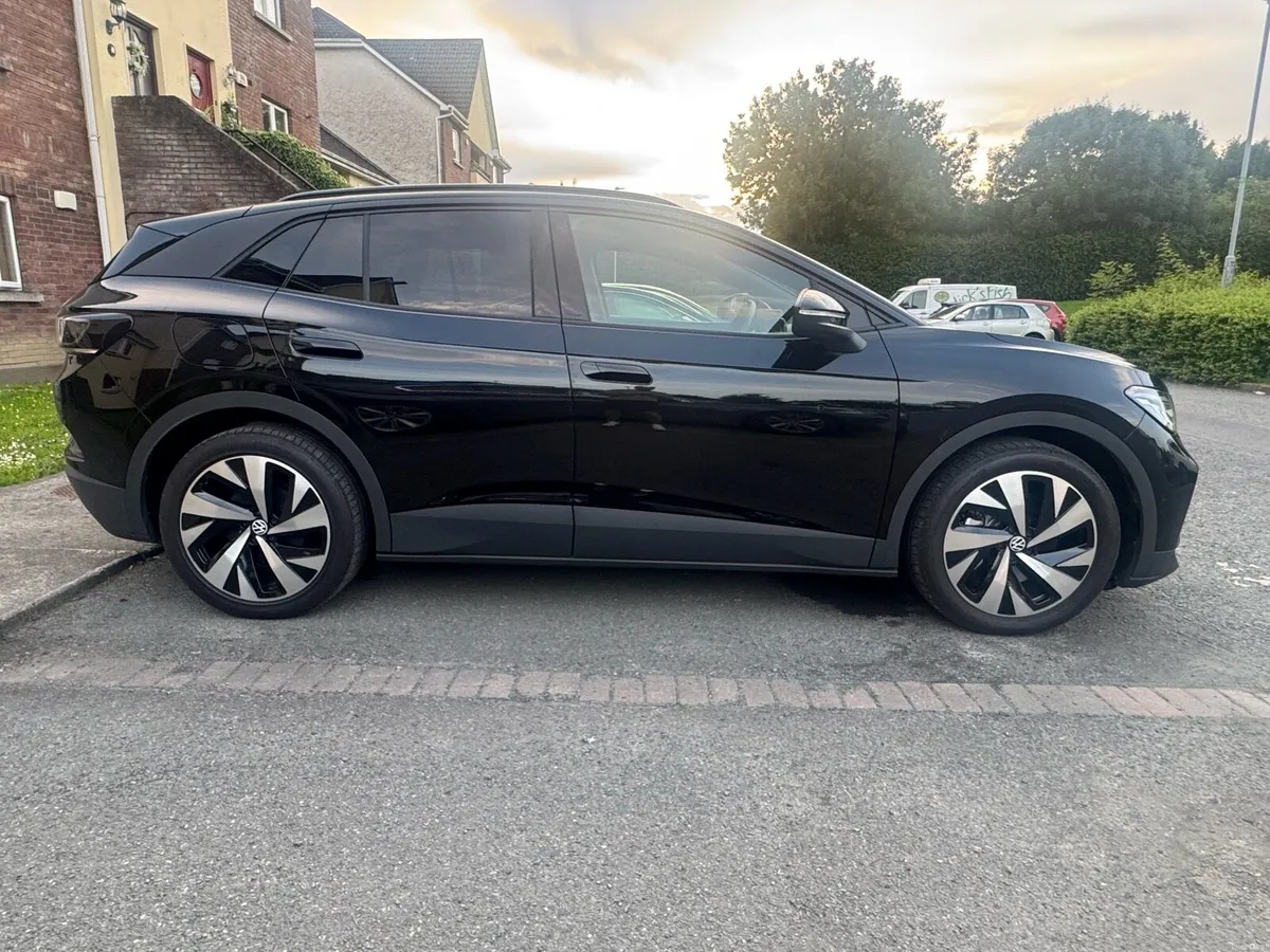 ID4 with Full VW Warranty - Image 3