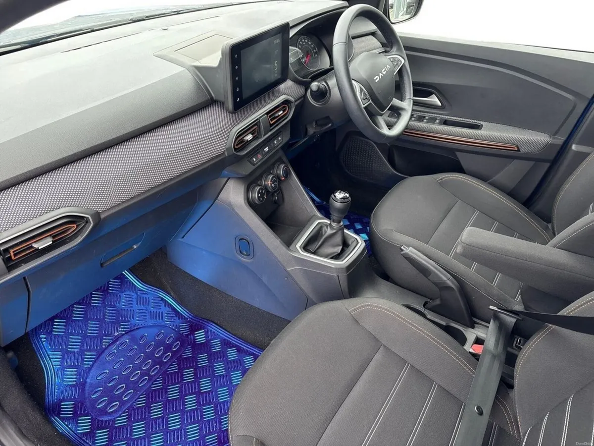 Dacia Sandero Stepway TCe 90 STEPWAY Expression - Image 4