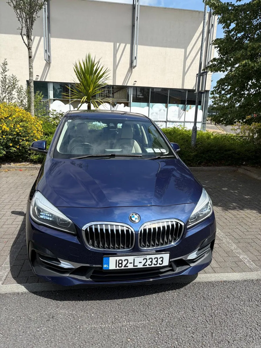 182 BMW 2 SERIES 2.0 Luxury AUTOMATIC - Image 1