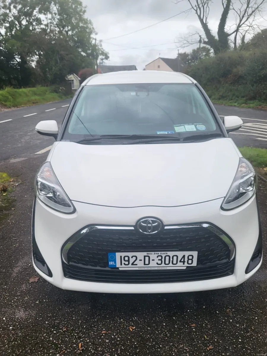 Car - Image 4
