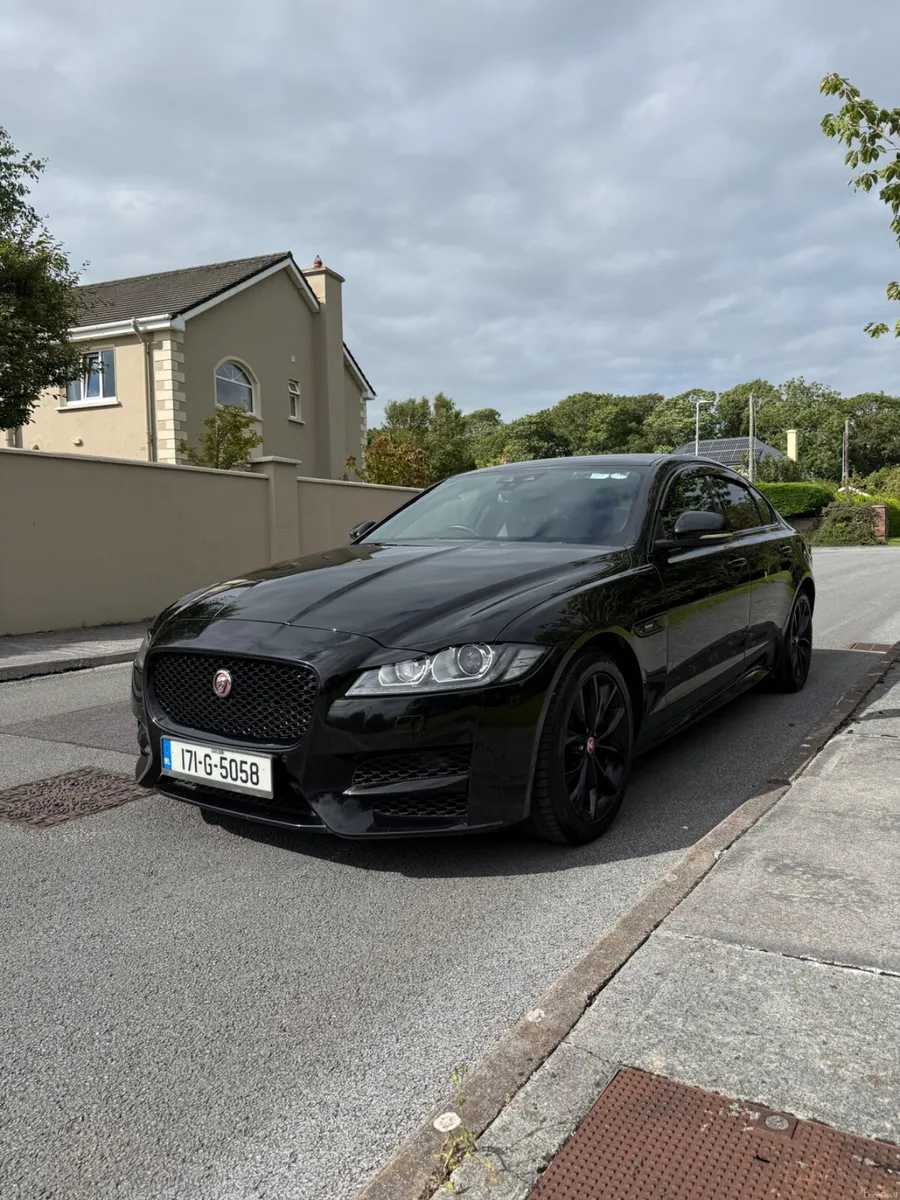 2017 JAGUAR XF R SPORT NCT TILL 02-27 - Image 3