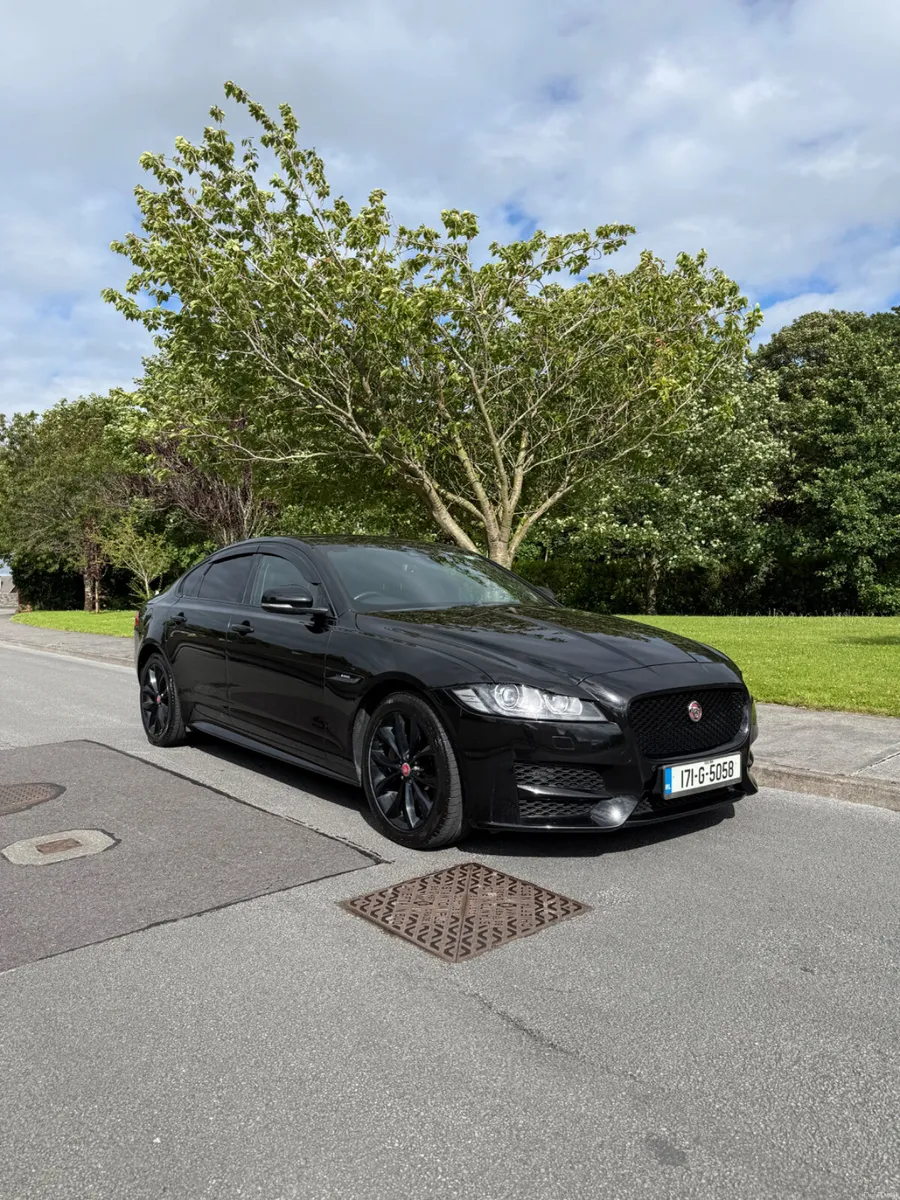 2017 JAGUAR XF R SPORT NCT TILL 02-27 - Image 1