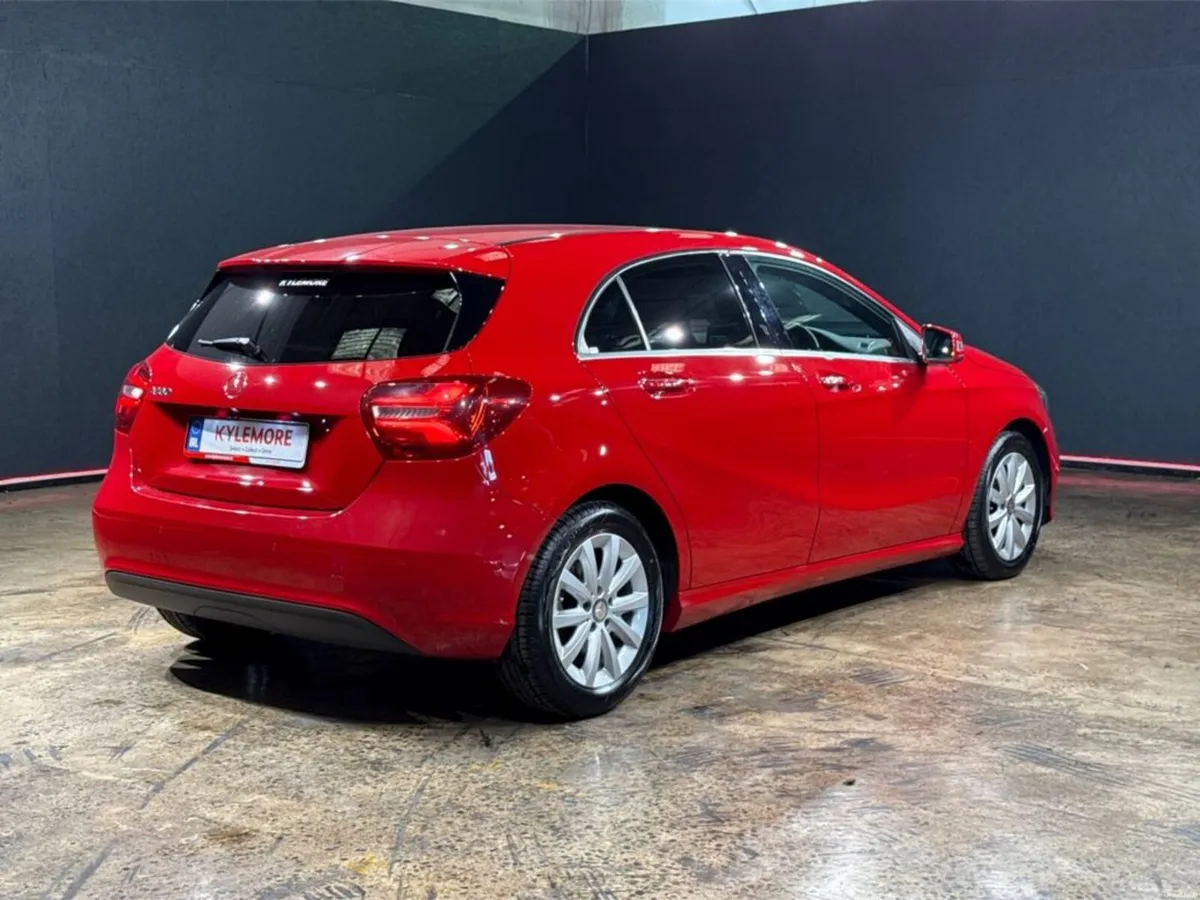 Mercedes-Benz A-Class 1.6 AUTOMATIC - RADAR SAFETY - Image 3