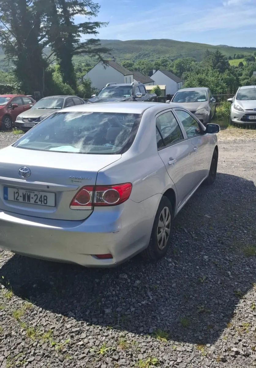 Toyota Corolla 2012 - Image 2