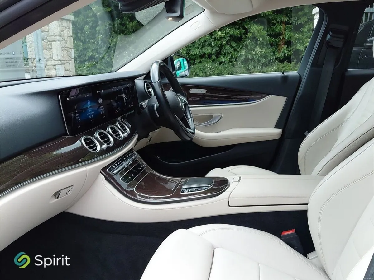 Mercedes-Benz E-Class E 220 D A/T Avantgarde - Image 3