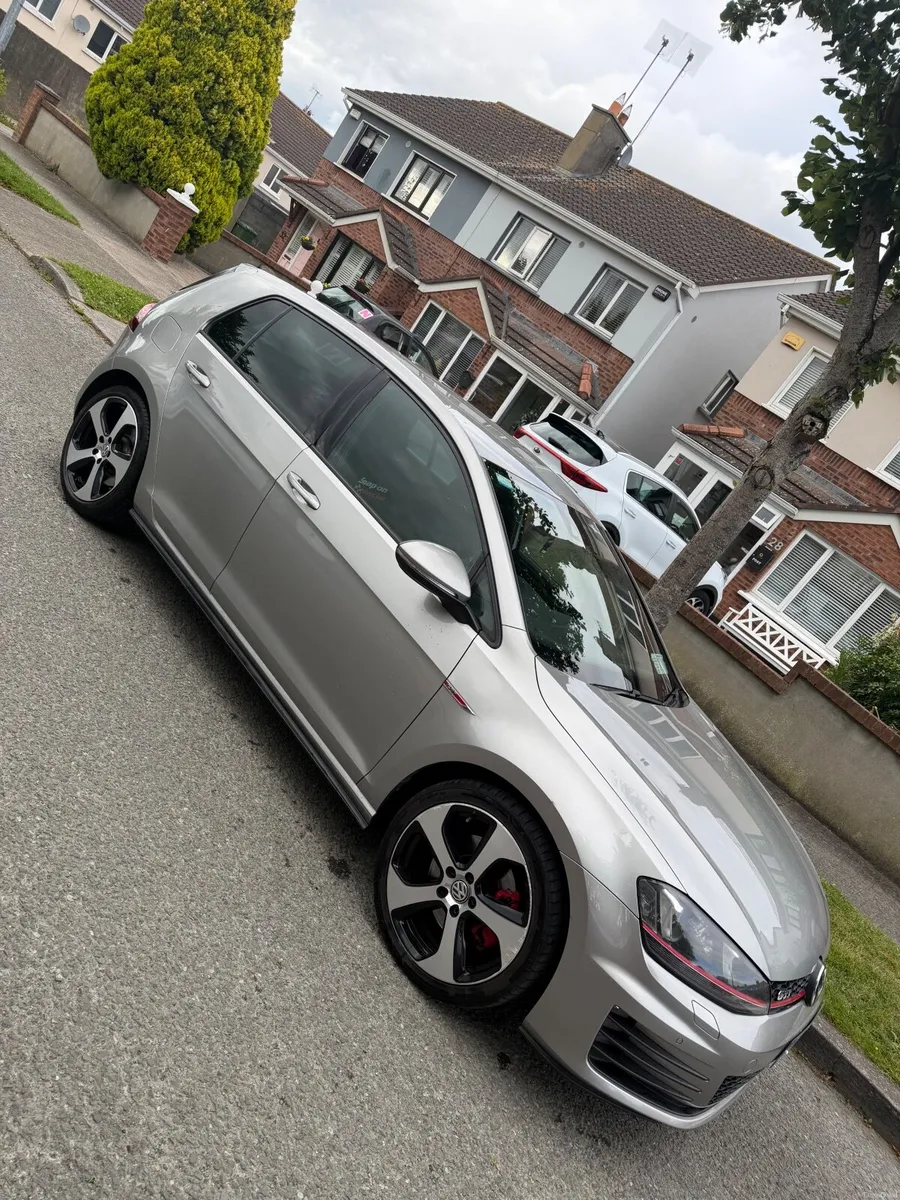 Volkswagen Golf 2014 - Image 4