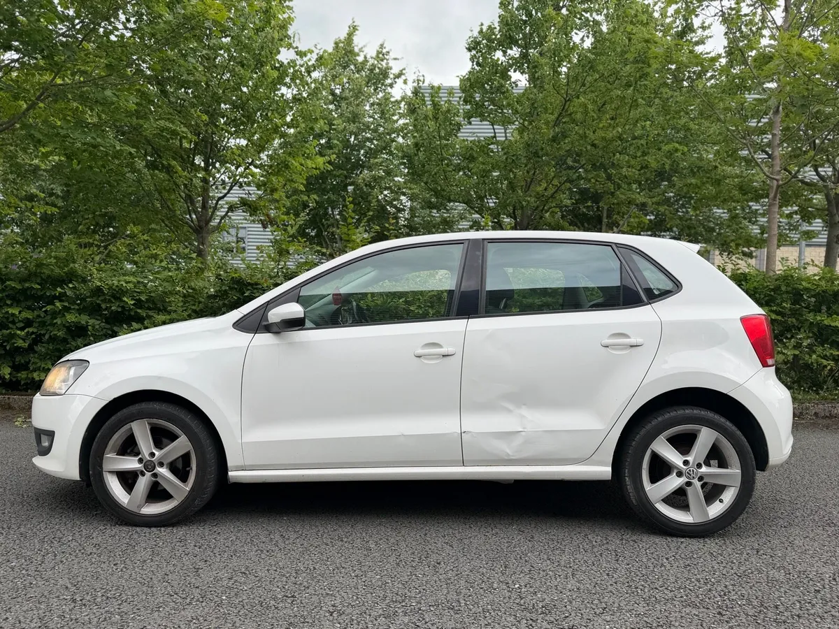 VOLKSWAGEN POLO 1.2 - Image 2