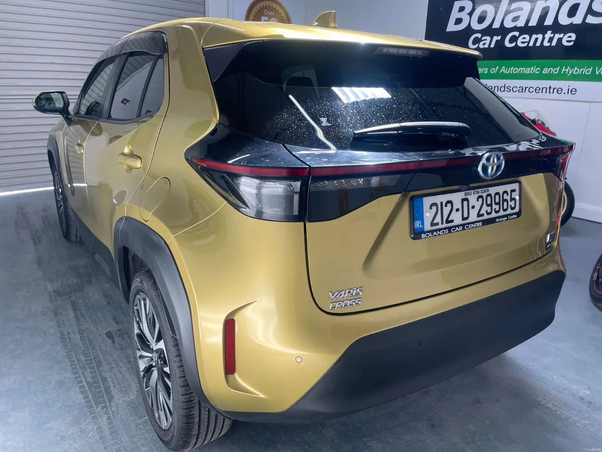 212 Toyota Yaris Cross Hybrid 1.5 Auto (High Spec) - Image 5
