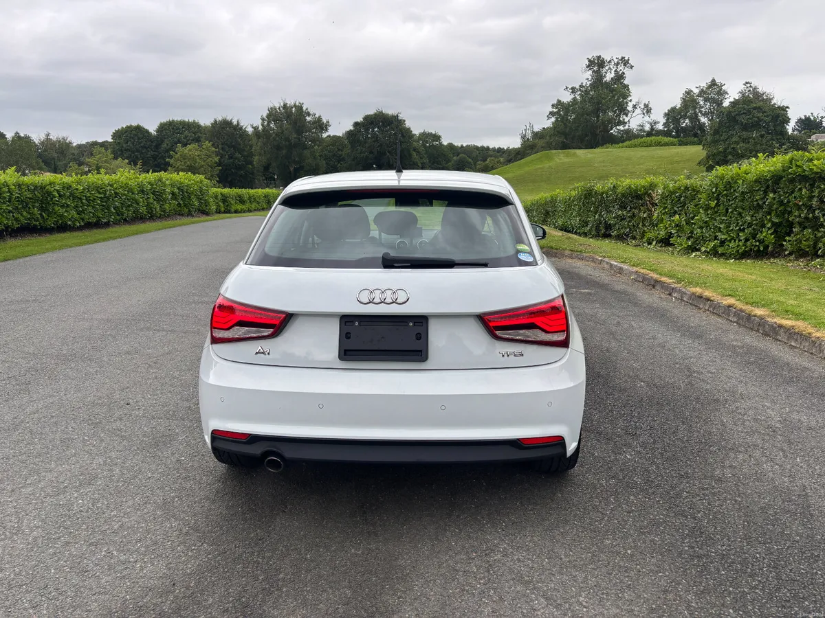 AUDI A1 1.0 TFSI AUTO 2016 - Image 6