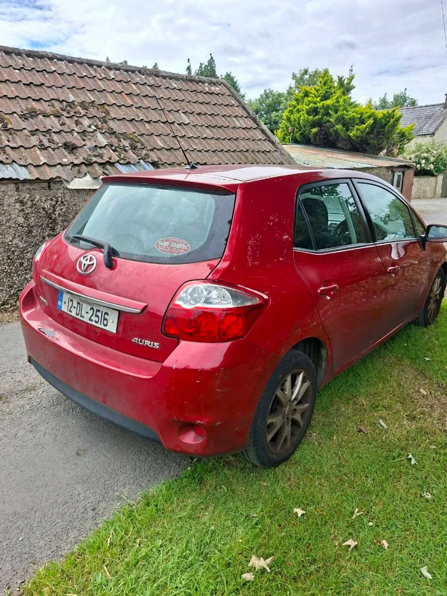 TOYOTA AURIS 2012 DIESEL - Image 3