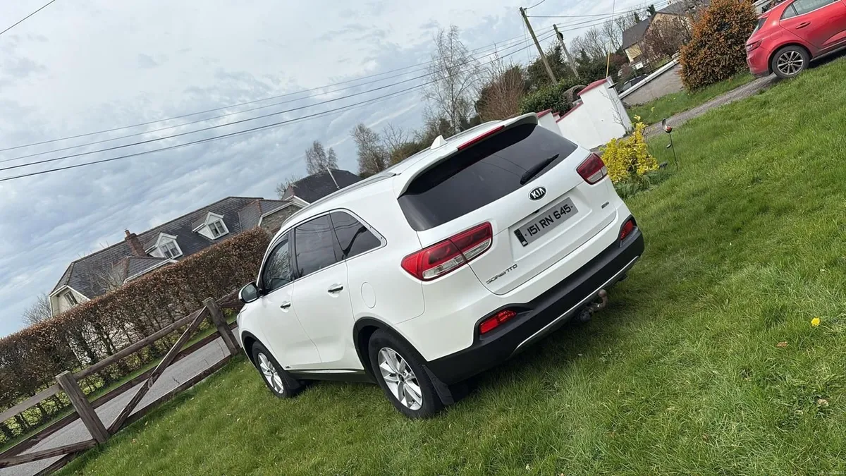 Kia Sorento 2015 - Image 3