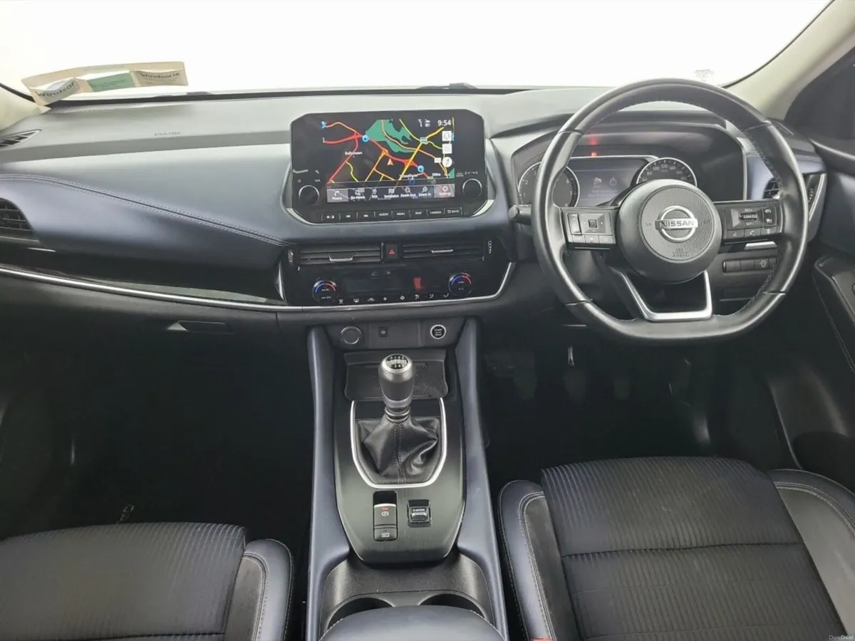 Nissan Qashqai 1.3 PET MILD HYBRID SV PREMIUM - Image 4