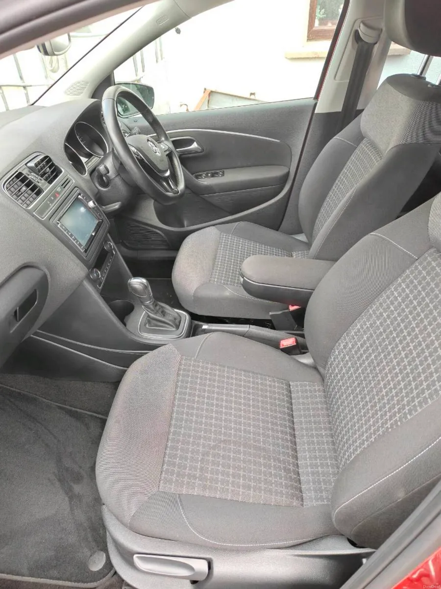 Volkswagen polo - Image 5
