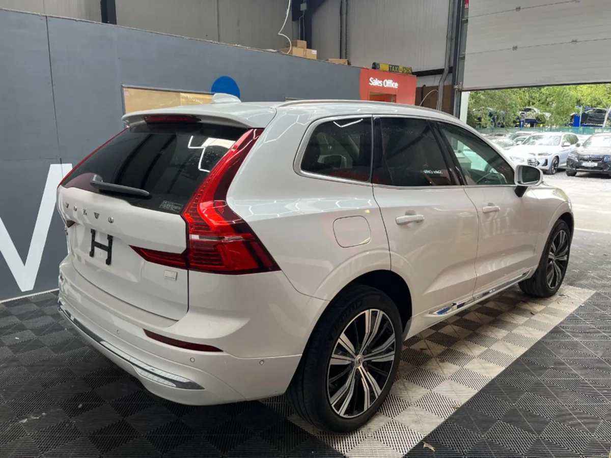 Volvo XC60 2021 VOLVO XC60 T8 PLUG-IN 2.0 AUTOMATI - Image 2