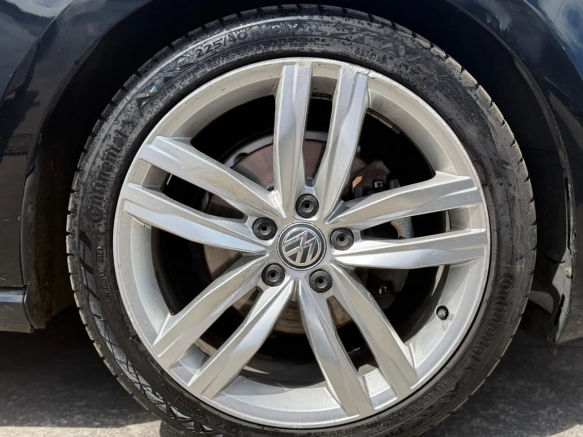 Volkswagen Golf HIGHLINE - Image 3