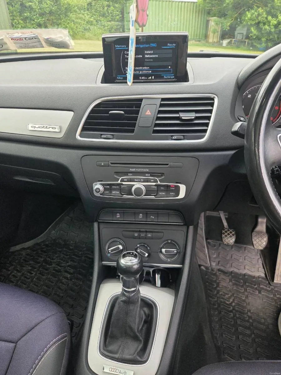 CAR - Image 4