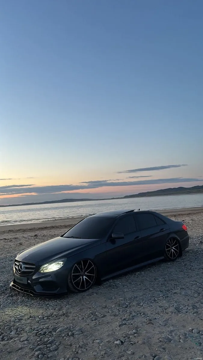 Mercedes-Benz E-Class 2015 - Image 2