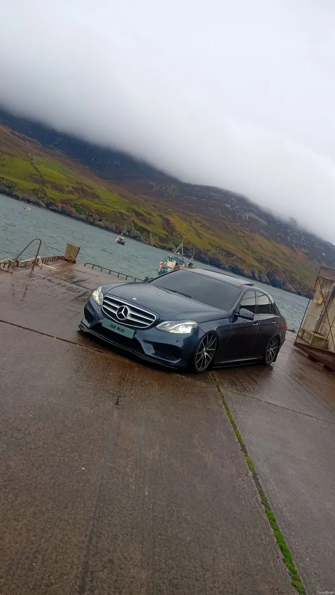 Mercedes-Benz E-Class 2015 - Image 1