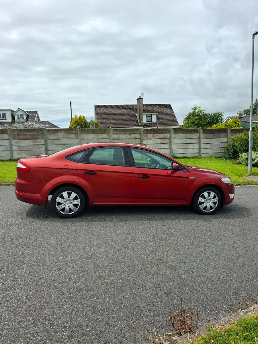 Ford Mondeo 1.6 petrol no tax no nct - Image 2