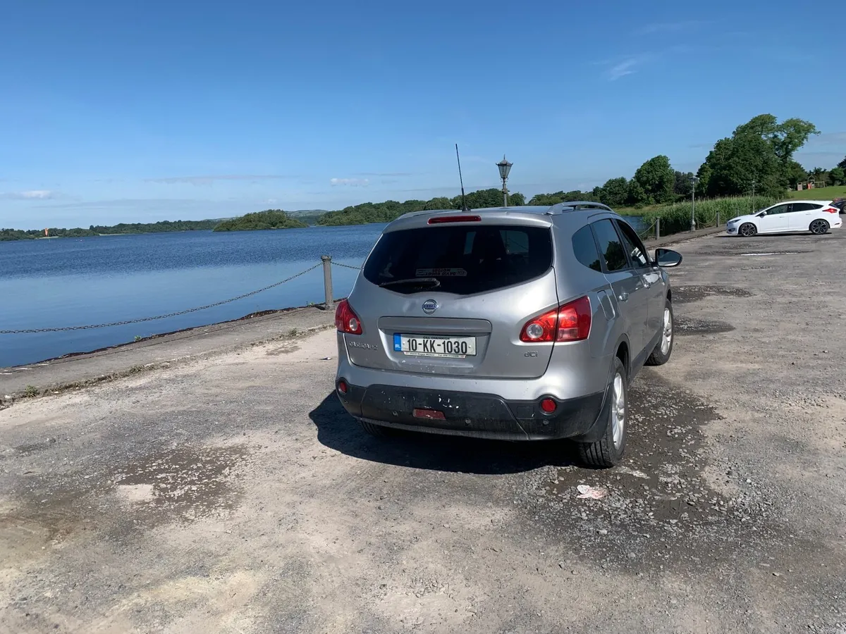 Nissan Qashqai+2 2010 - Image 2
