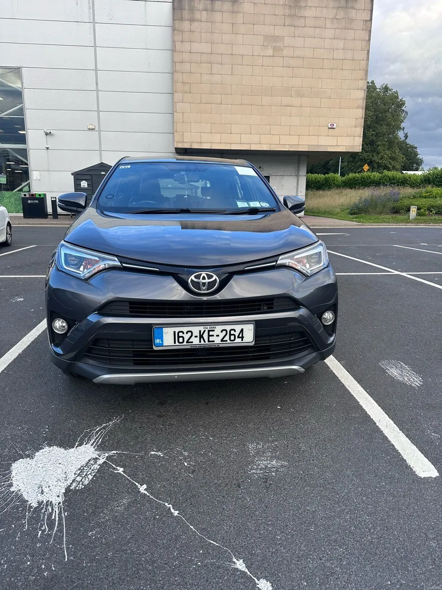 Toyota RAV4 Luna sport - Image 4