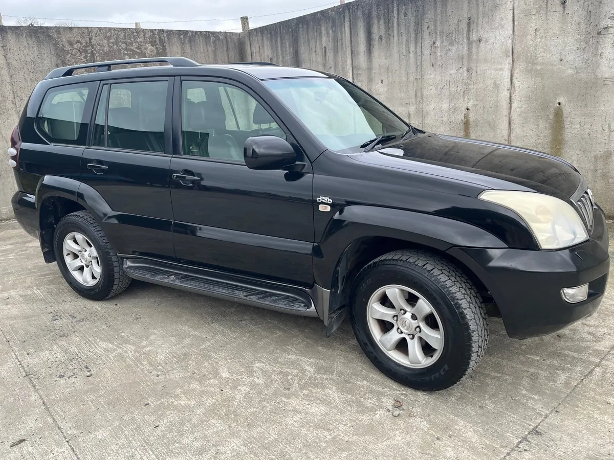 Toyota Land Cruiser 2005 - Image 2