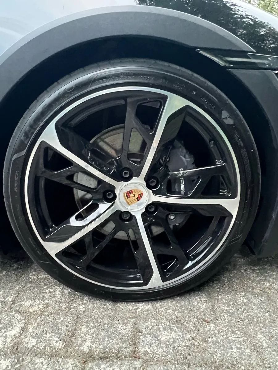 Porsche. - Image 4
