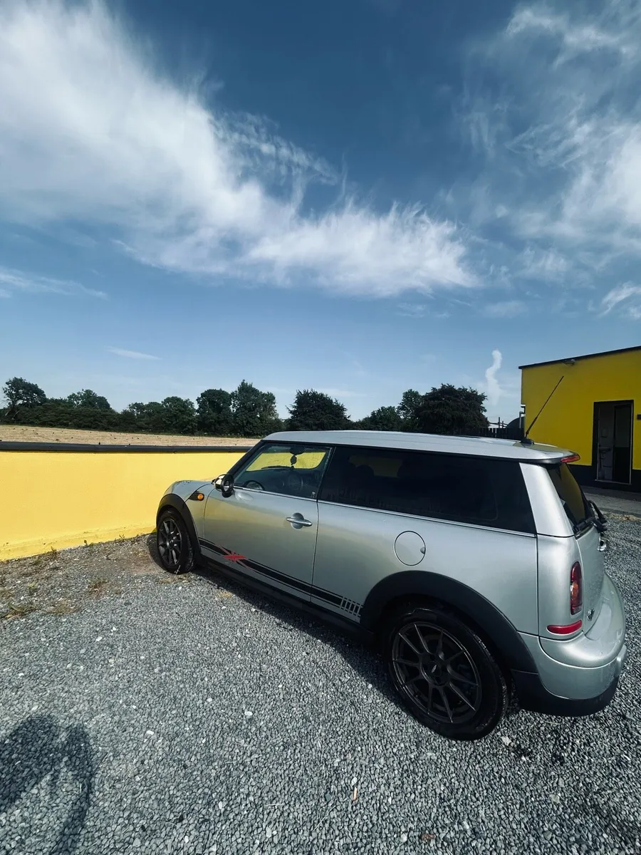 Car - Image 3