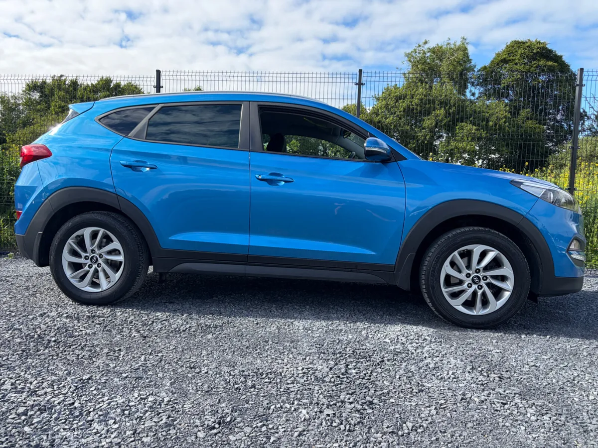 2017 HYUNDAI TUSCON EXECUTIVE - Image 3