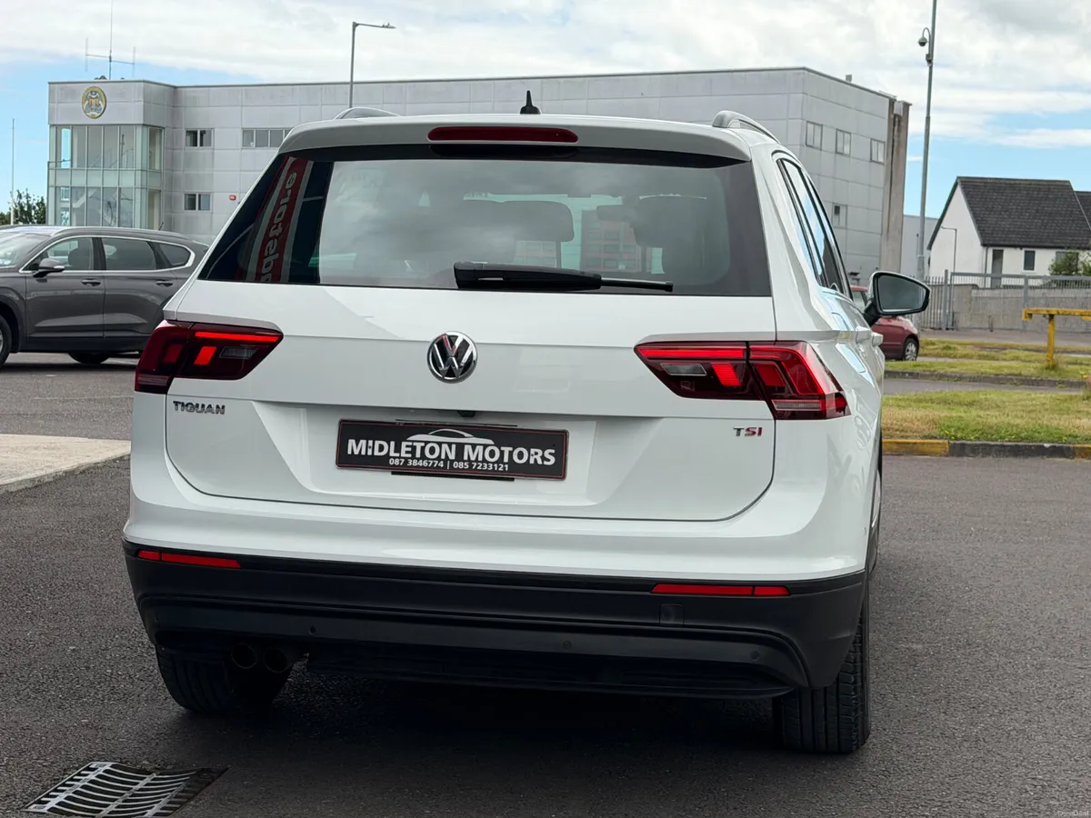 17 Tiguan Hi Line High spec Auto DSG ** Finance** - Image 6
