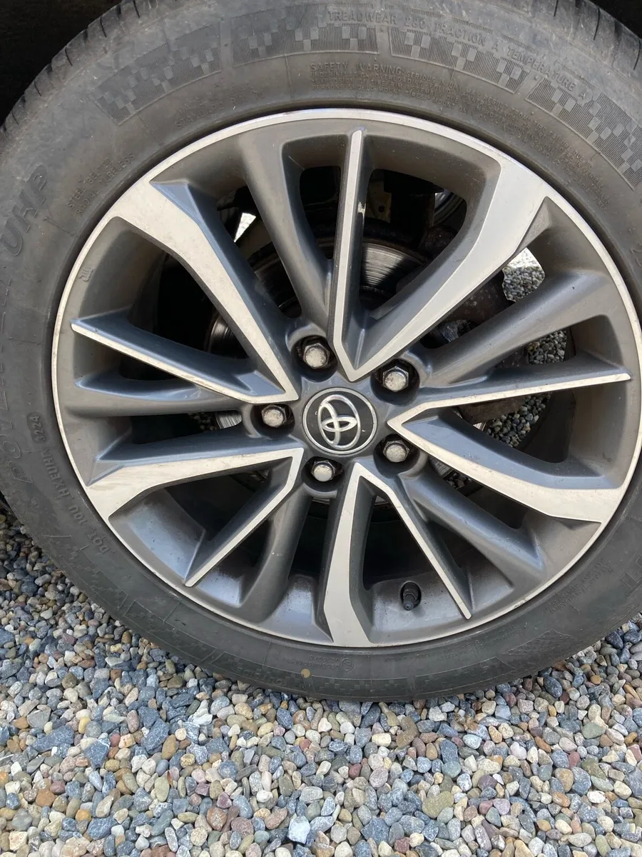 141 Toyota corrolla - Image 3