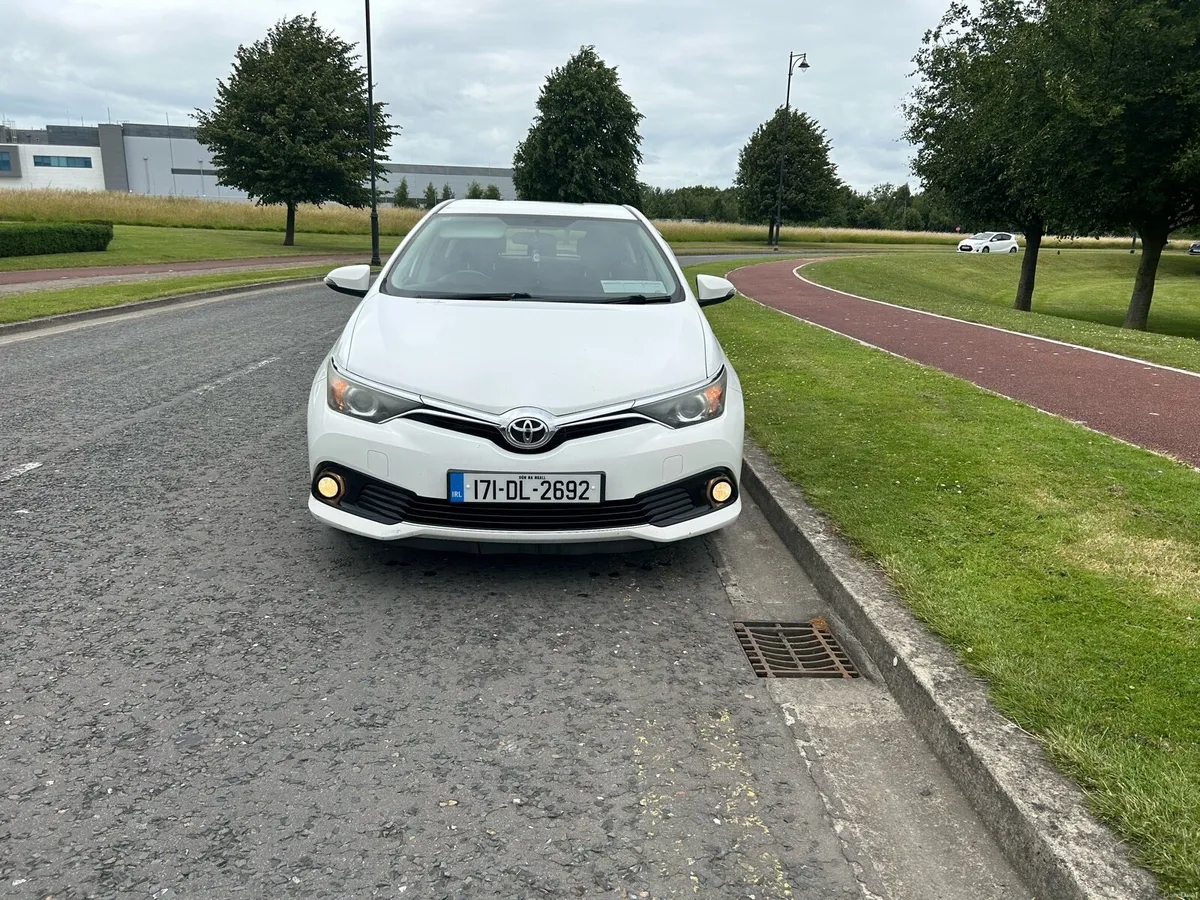 TOYOTA AURIS 1.6 D4D NCT 3/27 TAX 6/26 - Image 3