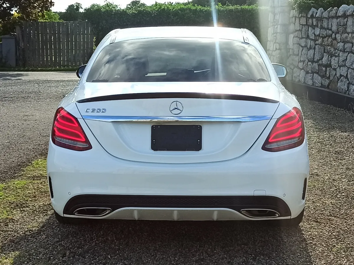 161 Mercedes C200 AMG Petrol • Auto - Image 6