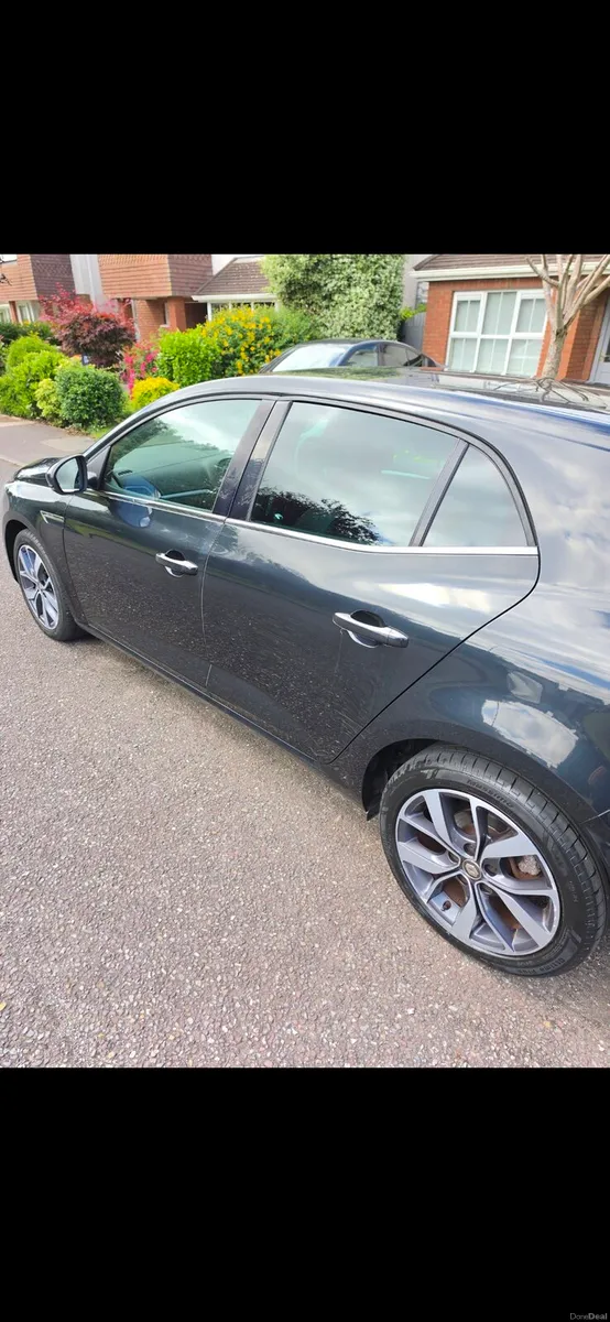 Car - Image 2