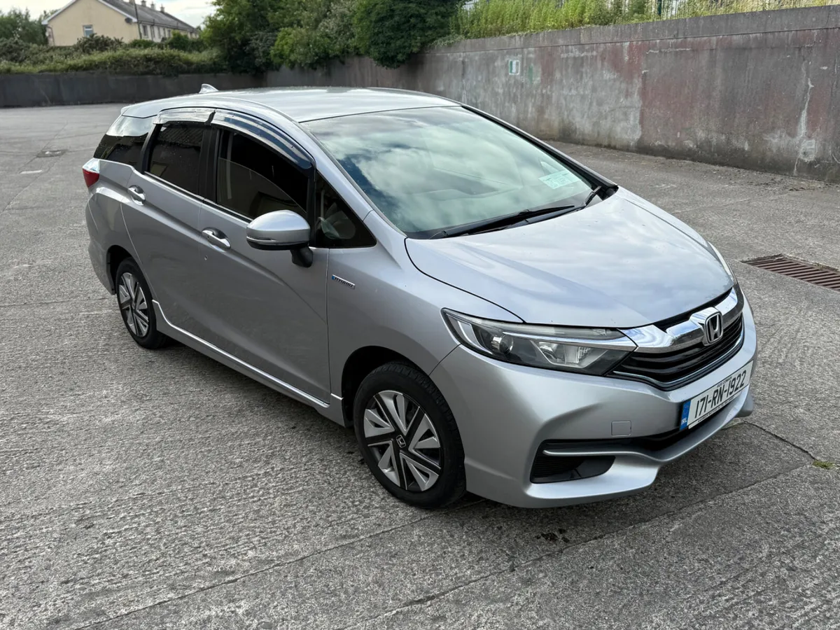 17 Honda Shuttle hybrid NCT 9/27 - Image 1