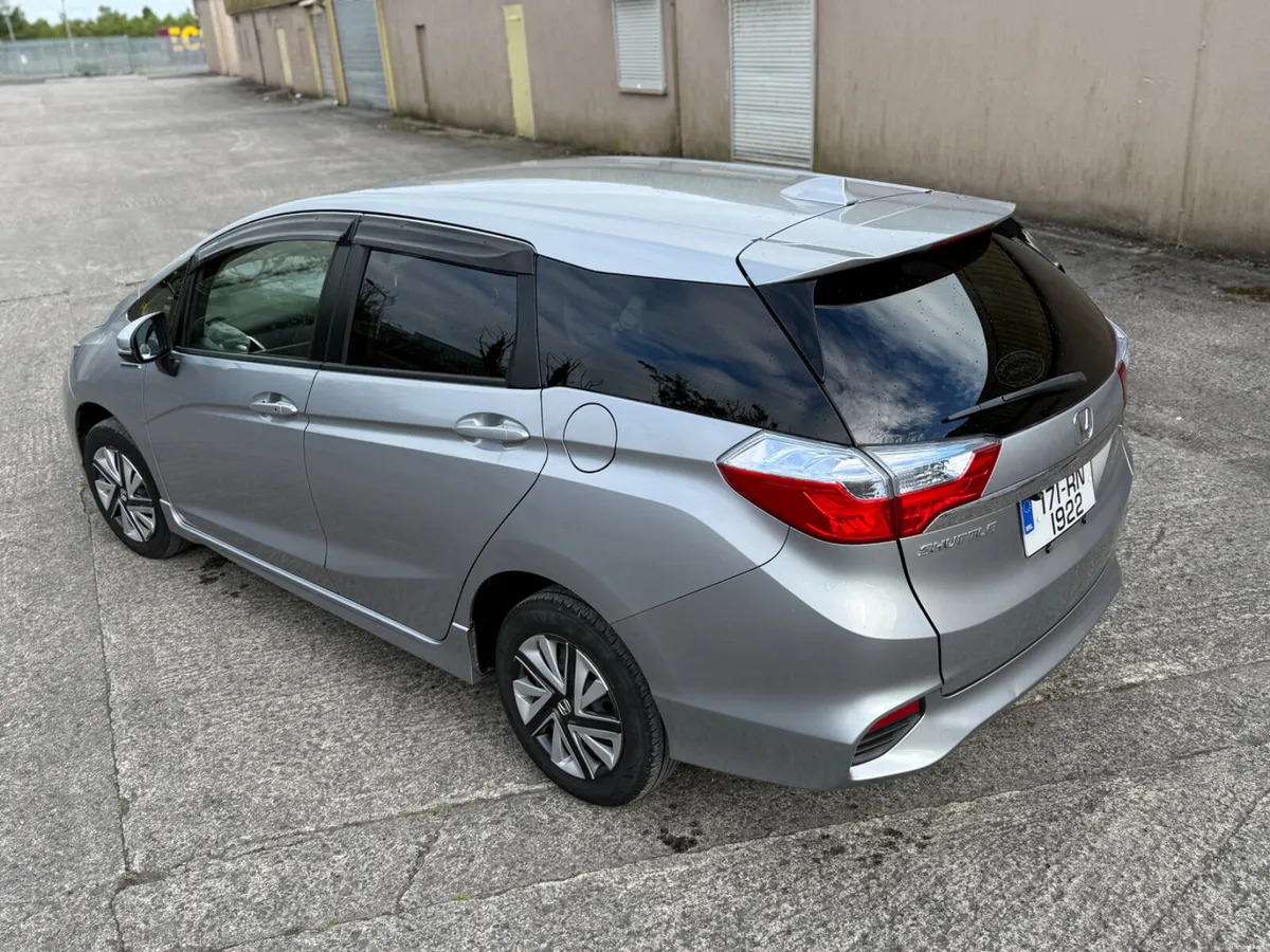 17 Honda Shuttle hybrid NCT 9/27 - Image 4