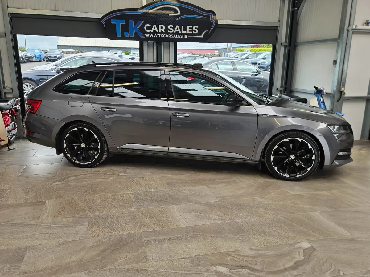 23 SKODA SUPERB SPORTLINE ESTATE - Image 2