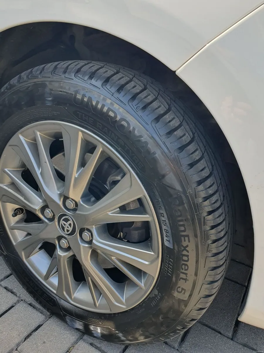 Toyota Yaris 2018 - Image 5