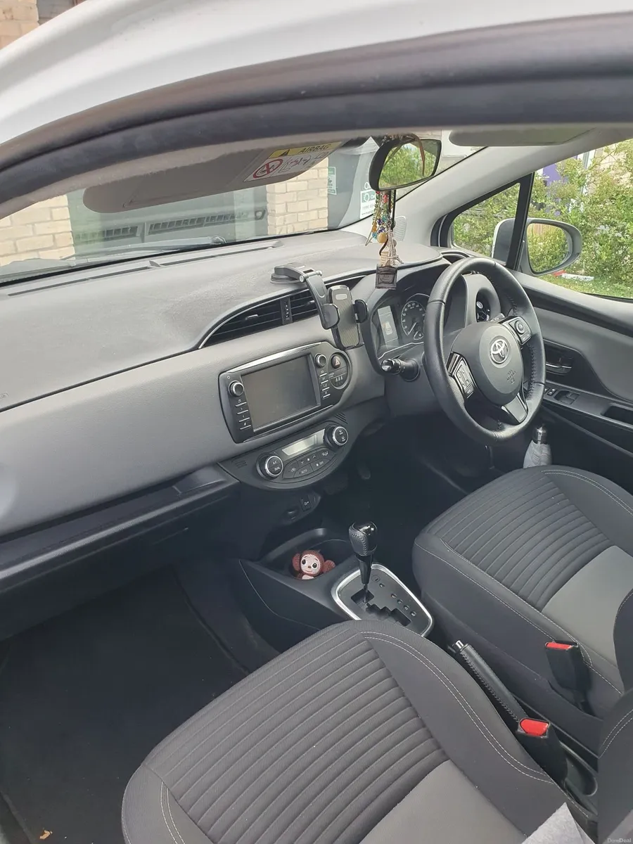 Toyota Yaris 2018 - Image 6