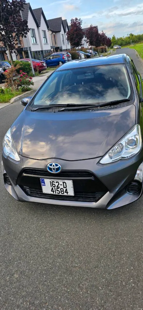 Toyota aqua 162d 1.5 hybrid engine with low milage - Image 1