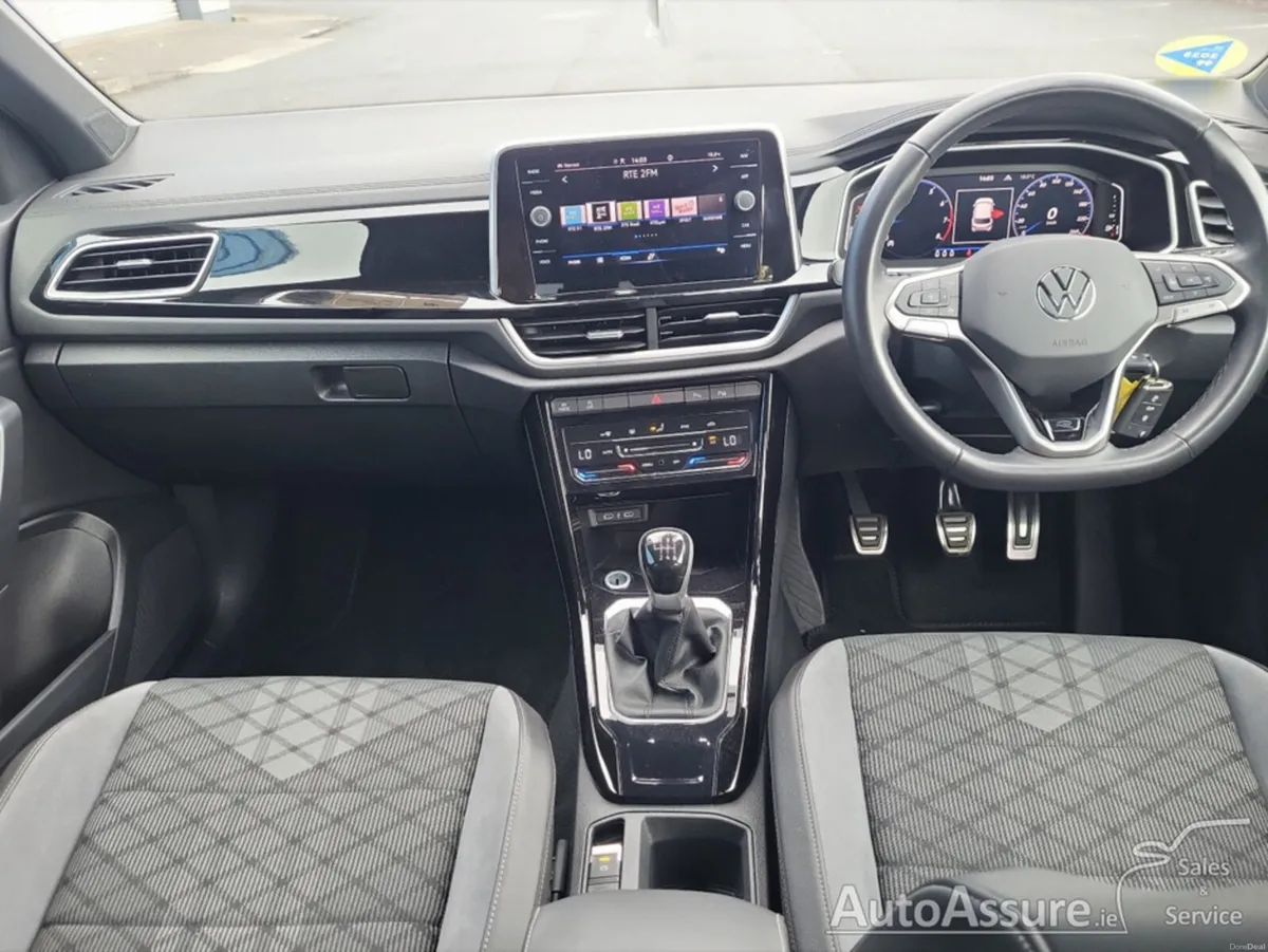 Volkswagen T-Roc R-LINE 1.0 TSI MANUAL 6S 110BHP * - Image 3