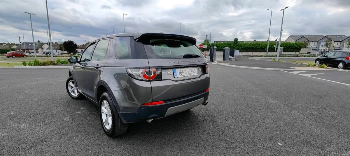 2016 Land Rover Discover Sport - Image 4