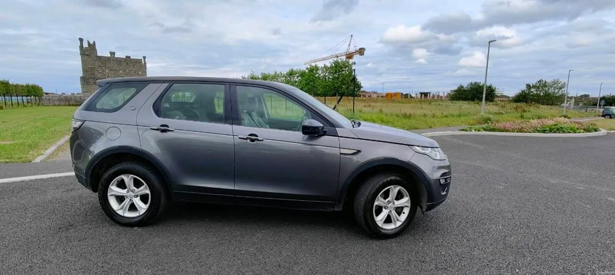 2016 Land Rover Discover Sport - Image 2